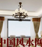 河北卧室镜面吊顶影响夫妻财运？